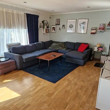 Tomannsbolig Ved Dyreparken I * Kristiansand