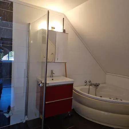 Tomannsbolig Ved Dyreparken I Holiday home *