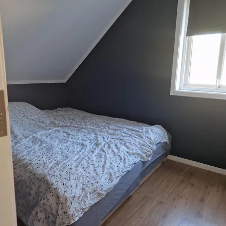Tomannsbolig Ved Dyreparken I Holiday home