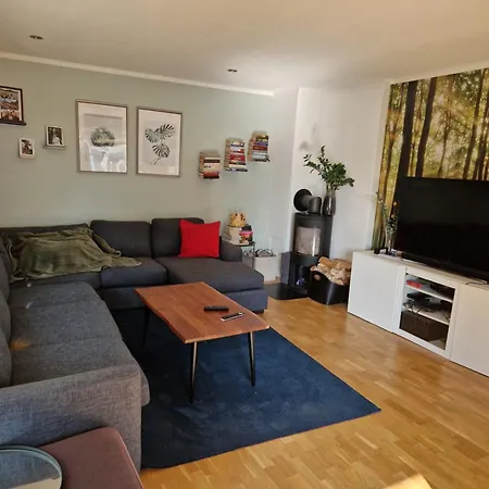 Holiday home Tomannsbolig Ved Dyreparken I *